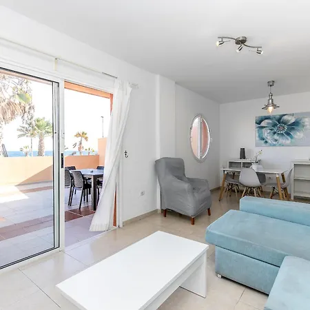 Seaside Escape, Pool & Terrace In Puertito Gueimar